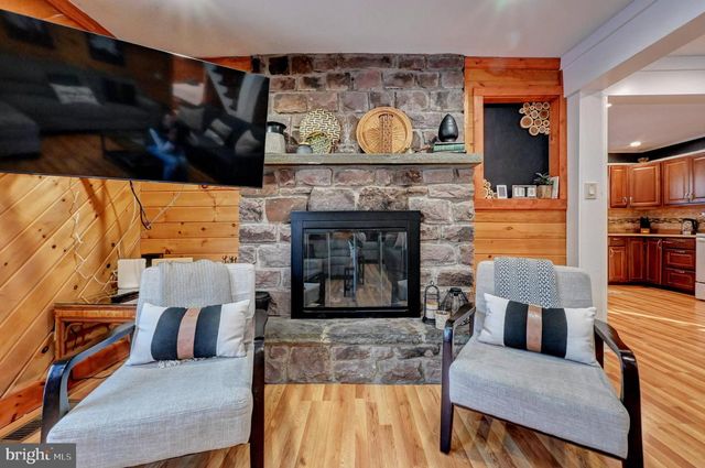 28 SKYE DR, Lake Harmony, PA 18624