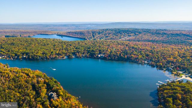 28 SKYE DR, Lake Harmony, PA 18624