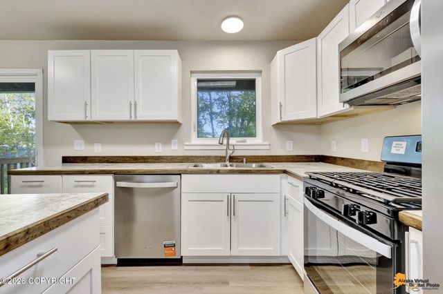 701 E 54th Avenue, Anchorage, AK 99518