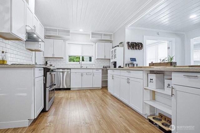 6220 Parker Road E, Sumner, WA 98390