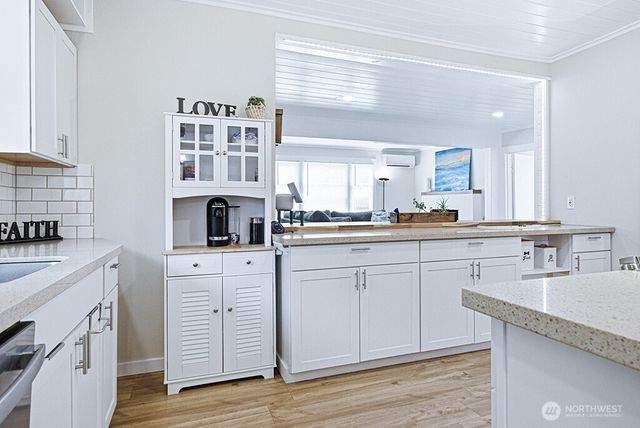 6220 Parker Road E, Sumner, WA 98390