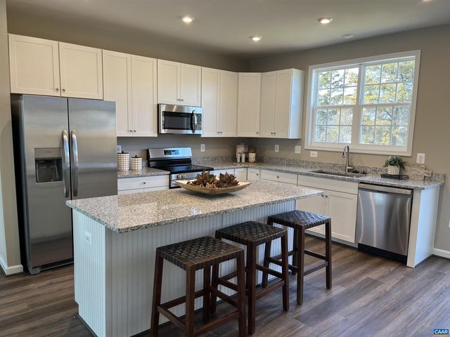 417 WILLOWSHIRE CT, Waynesboro, VA 22980