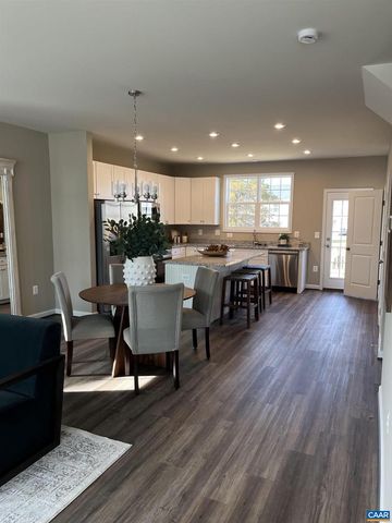417 WILLOWSHIRE CT, Waynesboro, VA 22980