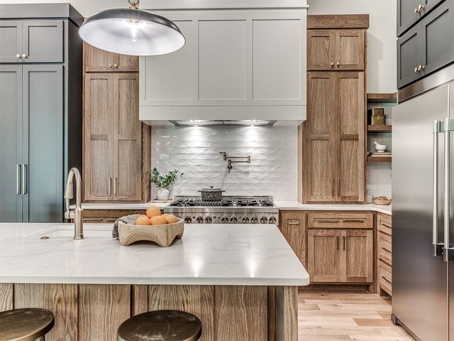 400 Old Creek Road, Edmond, OK 73034