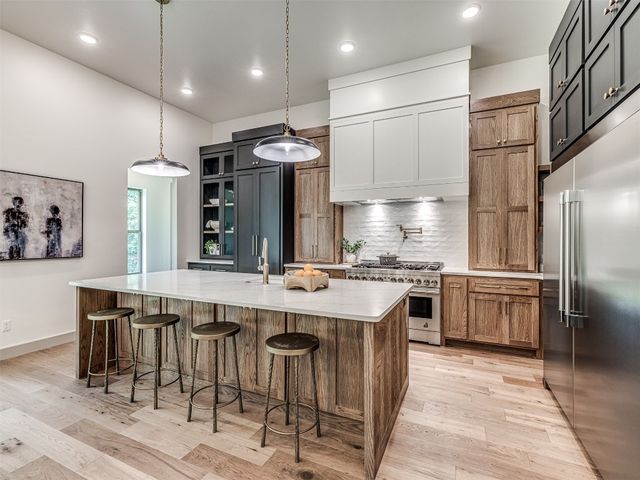 400 Old Creek Road, Edmond, OK 73034