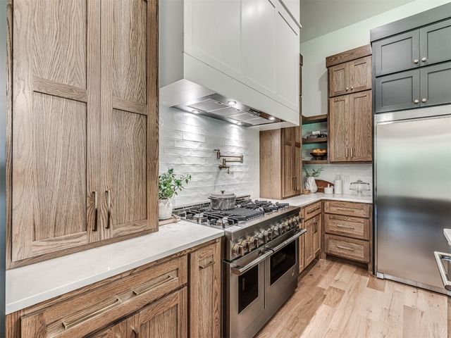 400 Old Creek Road, Edmond, OK 73034