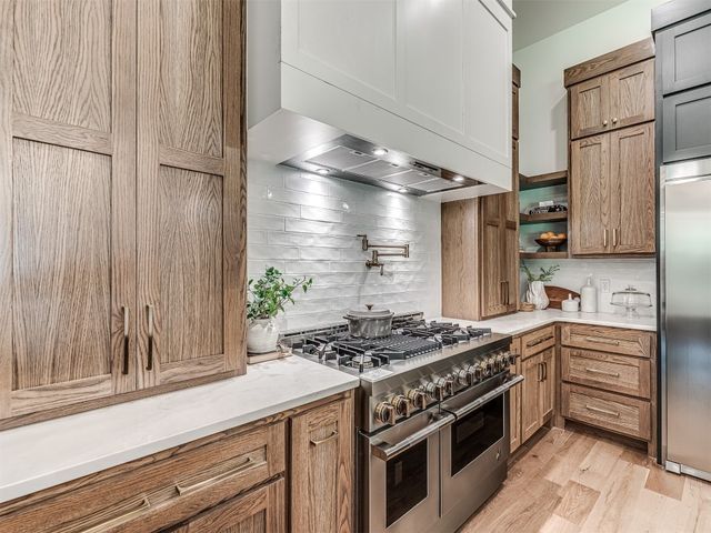 400 Old Creek Road, Edmond, OK 73034