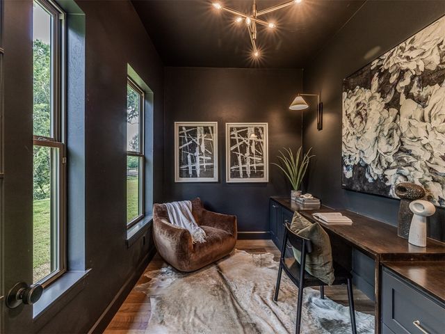 400 Old Creek Road, Edmond, OK 73034