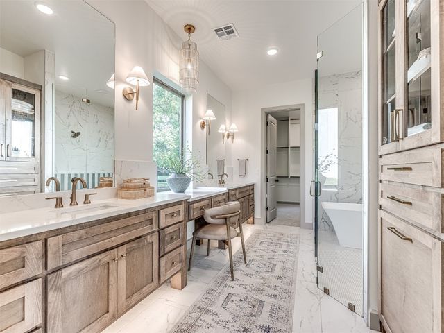 400 Old Creek Road, Edmond, OK 73034