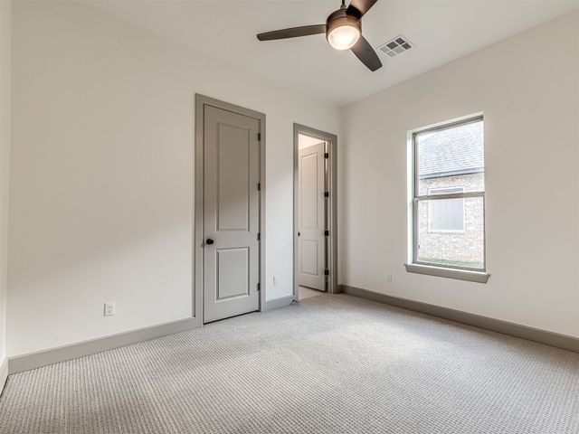 400 Old Creek Road, Edmond, OK 73034
