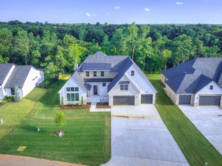 400 Old Creek Road, Edmond, OK 73034