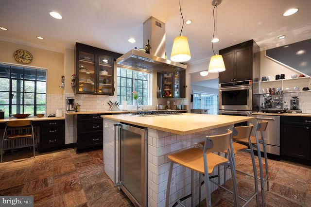 1002 OVERBROOK RD, Wilmington, DE 19807