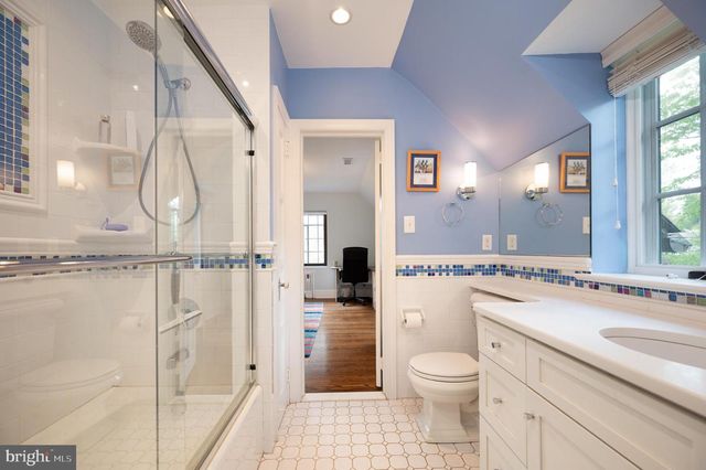 1002 OVERBROOK RD, Wilmington, DE 19807