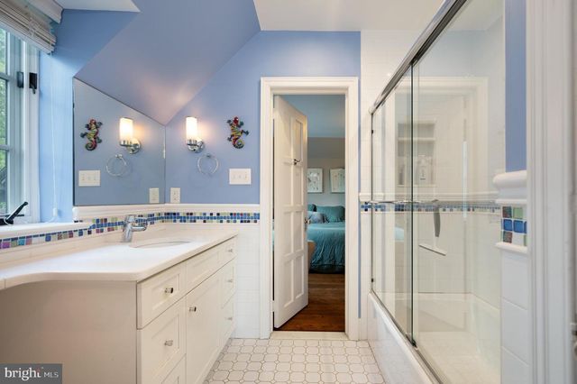 1002 OVERBROOK RD, Wilmington, DE 19807