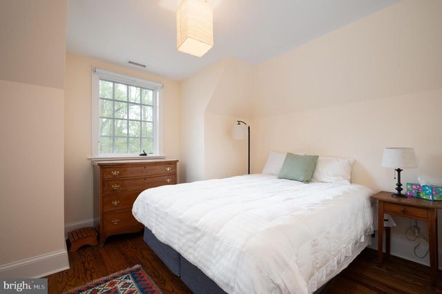 1002 OVERBROOK RD, Wilmington, DE 19807