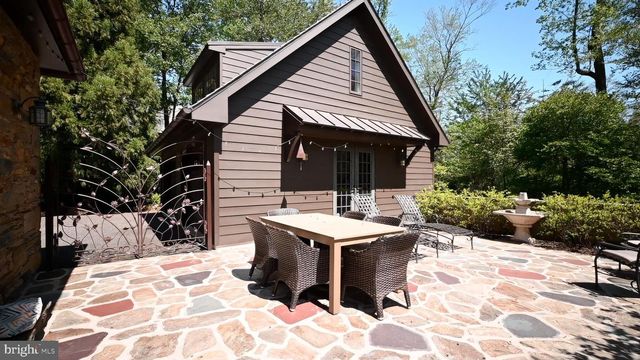 1002 OVERBROOK RD, Wilmington, DE 19807