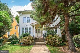 3226 CLEVELAND AVE NW, Washington, DC 20008