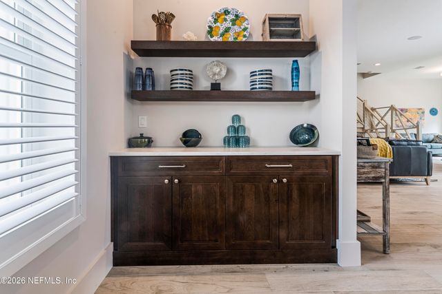 427 N 6TH Street, Jacksonville Beach, FL 32250