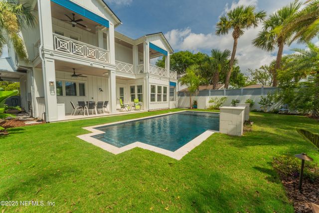 427 N 6TH Street, Jacksonville Beach, FL 32250