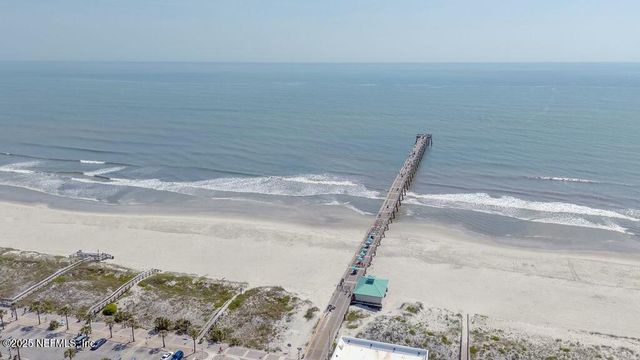 427 N 6TH Street, Jacksonville Beach, FL 32250