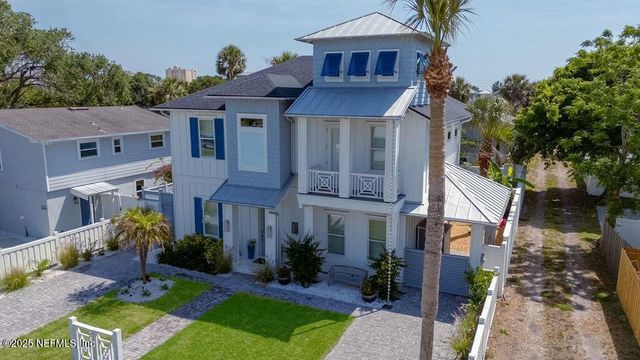 427 N 6TH Street, Jacksonville Beach, FL 32250