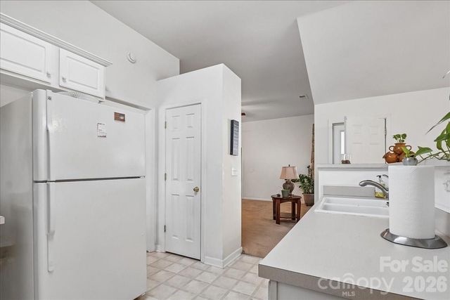 2127 Candlelight Woods Drive, Matthews, NC 28105