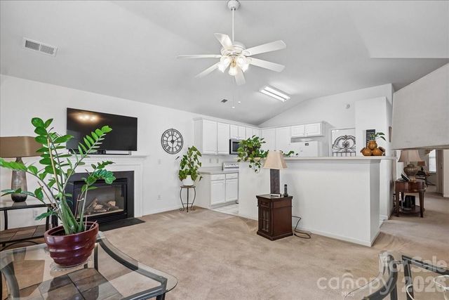 2127 Candlelight Woods Drive, Matthews, NC 28105