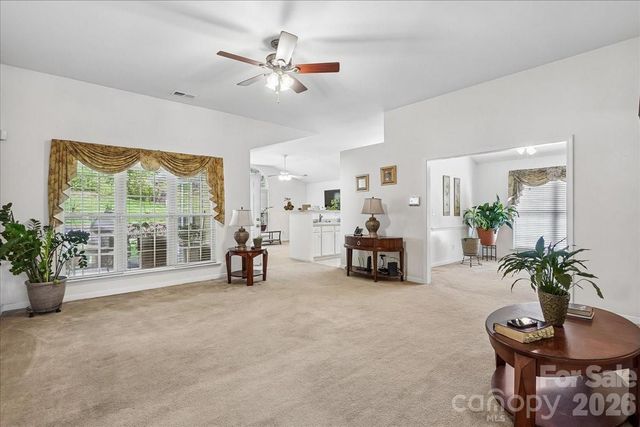 2127 Candlelight Woods Drive, Matthews, NC 28105