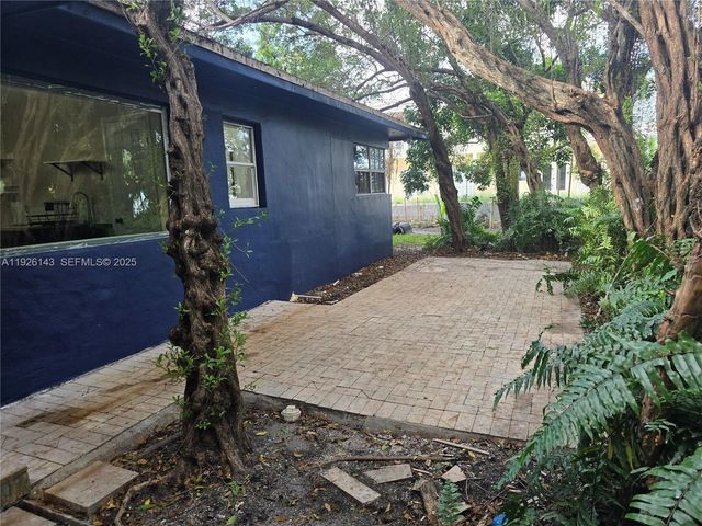 287 NE 118th Ter 5, Miami, FL 33161