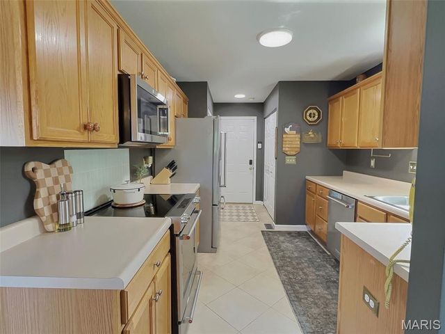 2549 Spyglass Court, Edwardsville, IL 62025