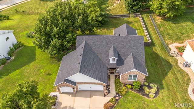 2549 Spyglass Court, Edwardsville, IL 62025