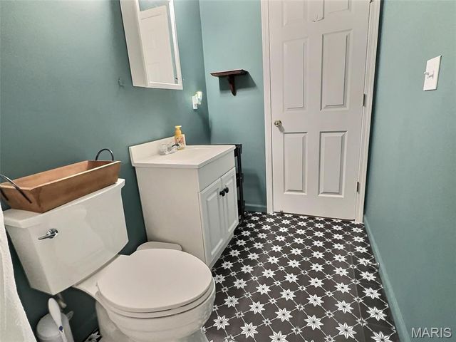 2549 Spyglass Court, Edwardsville, IL 62025
