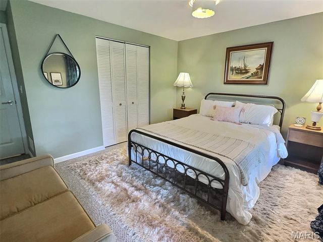 2549 Spyglass Court, Edwardsville, IL 62025