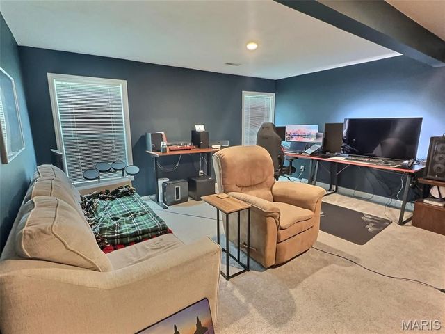 2549 Spyglass Court, Edwardsville, IL 62025