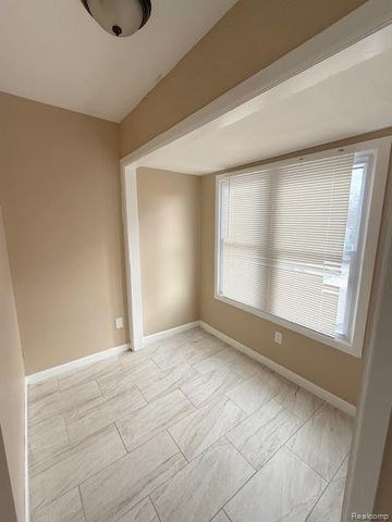 14889 Sussex Street, Detroit, MI 48227