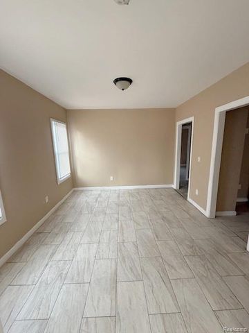 14889 Sussex Street, Detroit, MI 48227