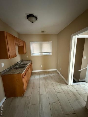 14889 Sussex Street, Detroit, MI 48227