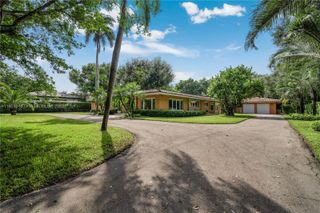 7020 Almansa St, Coral Gables, FL 33143