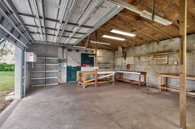 209 S SAINT CLOUD AVENUE, Valrico, FL 33594