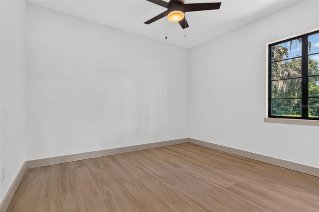 209 S SAINT CLOUD AVENUE, Valrico, FL 33594