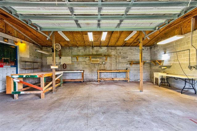 209 S SAINT CLOUD AVENUE, Valrico, FL 33594