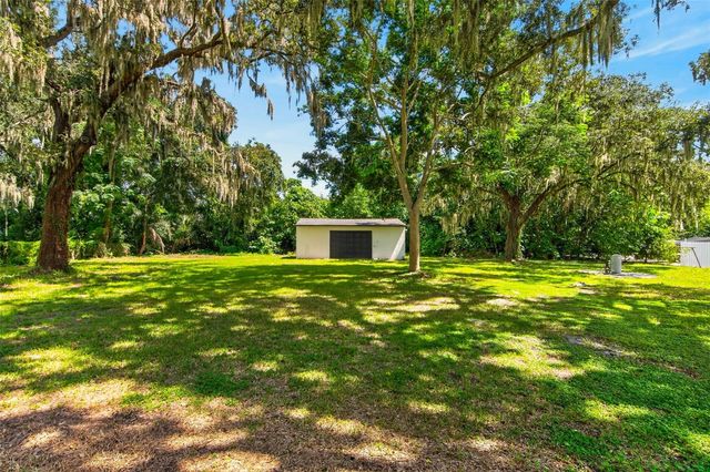 209 S SAINT CLOUD AVENUE, Valrico, FL 33594