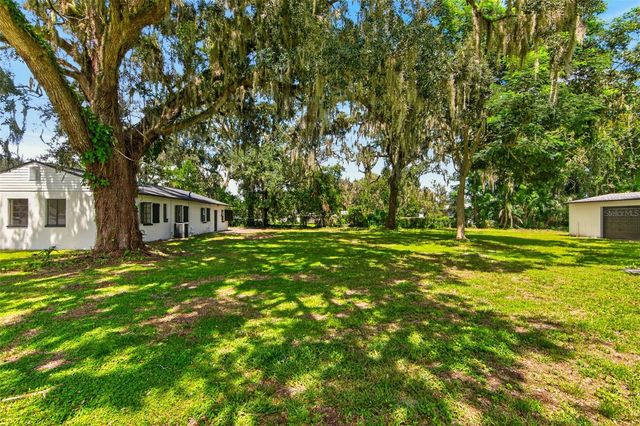 209 S SAINT CLOUD AVENUE, Valrico, FL 33594