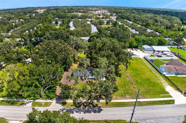 209 S SAINT CLOUD AVENUE, Valrico, FL 33594