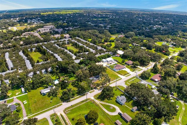 209 S SAINT CLOUD AVENUE, Valrico, FL 33594