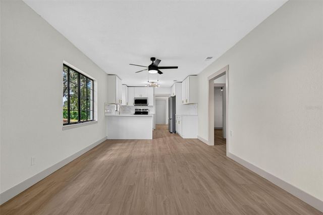 209 S SAINT CLOUD AVENUE, Valrico, FL 33594