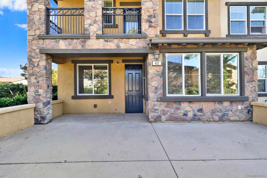 492 Prosperity Dr, San Marcos, CA 92069 — photo 2