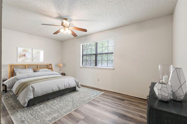 708 Hunter DR, Rockdale, TX 76567