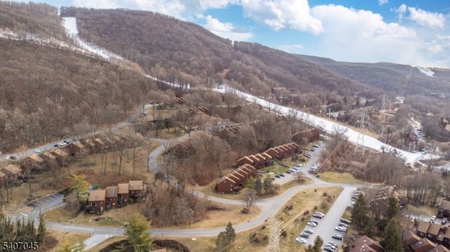 1 Deer Valley Ln 2, Vernon Twp., NJ 07462