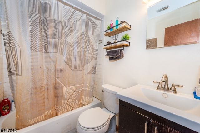 1 Deer Valley Ln 2, Vernon Twp., NJ 07462